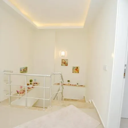 Cuitar Lux Apartament Alanya